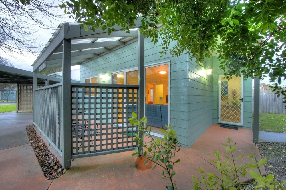 Big4 Whiters Holiday Village Lakes Entrance Exterior photo