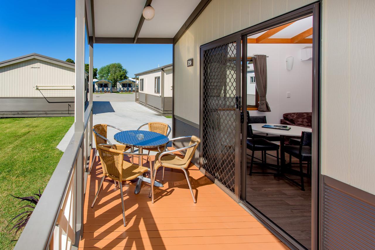 Big4 Whiters Holiday Village Lakes Entrance Exterior photo