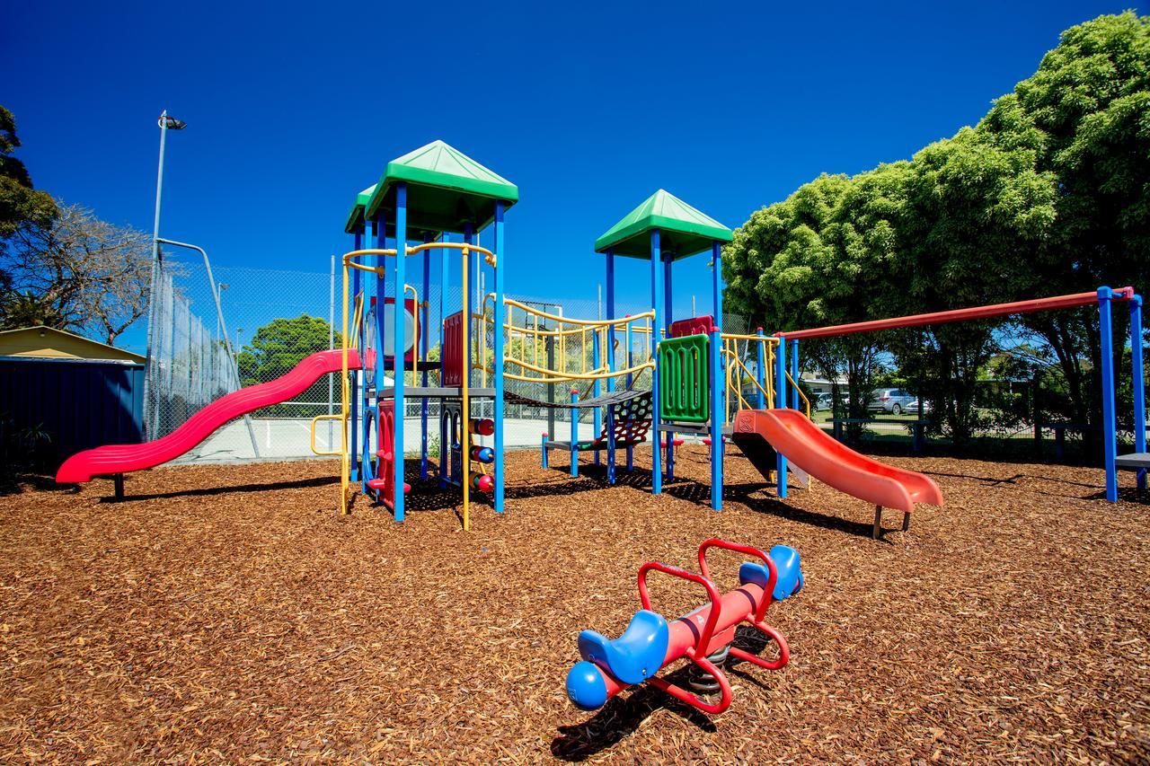 Big4 Whiters Holiday Village Lakes Entrance Exterior photo
