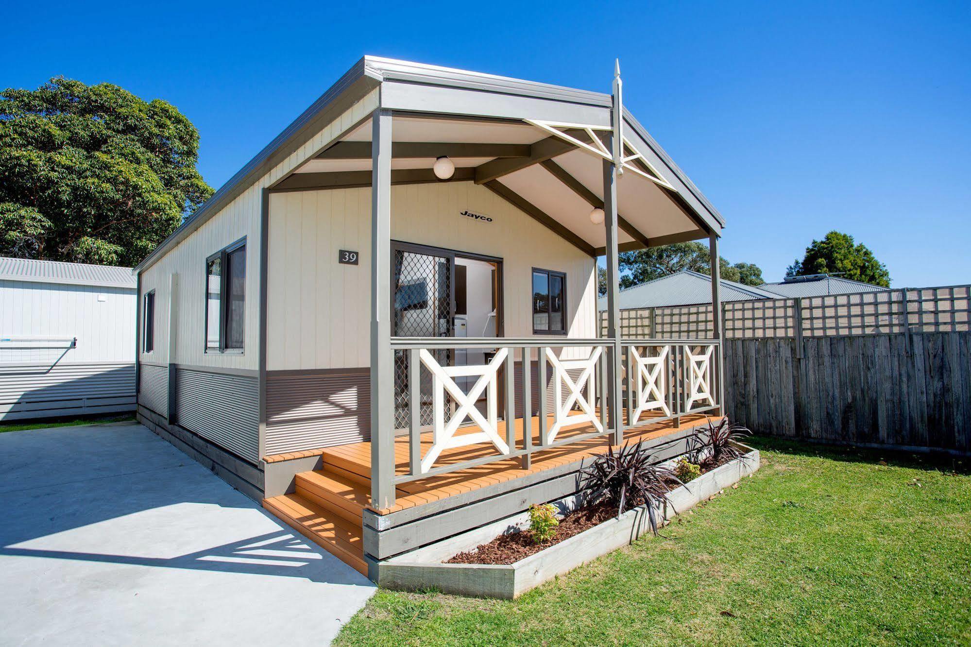 Big4 Whiters Holiday Village Lakes Entrance Exterior photo